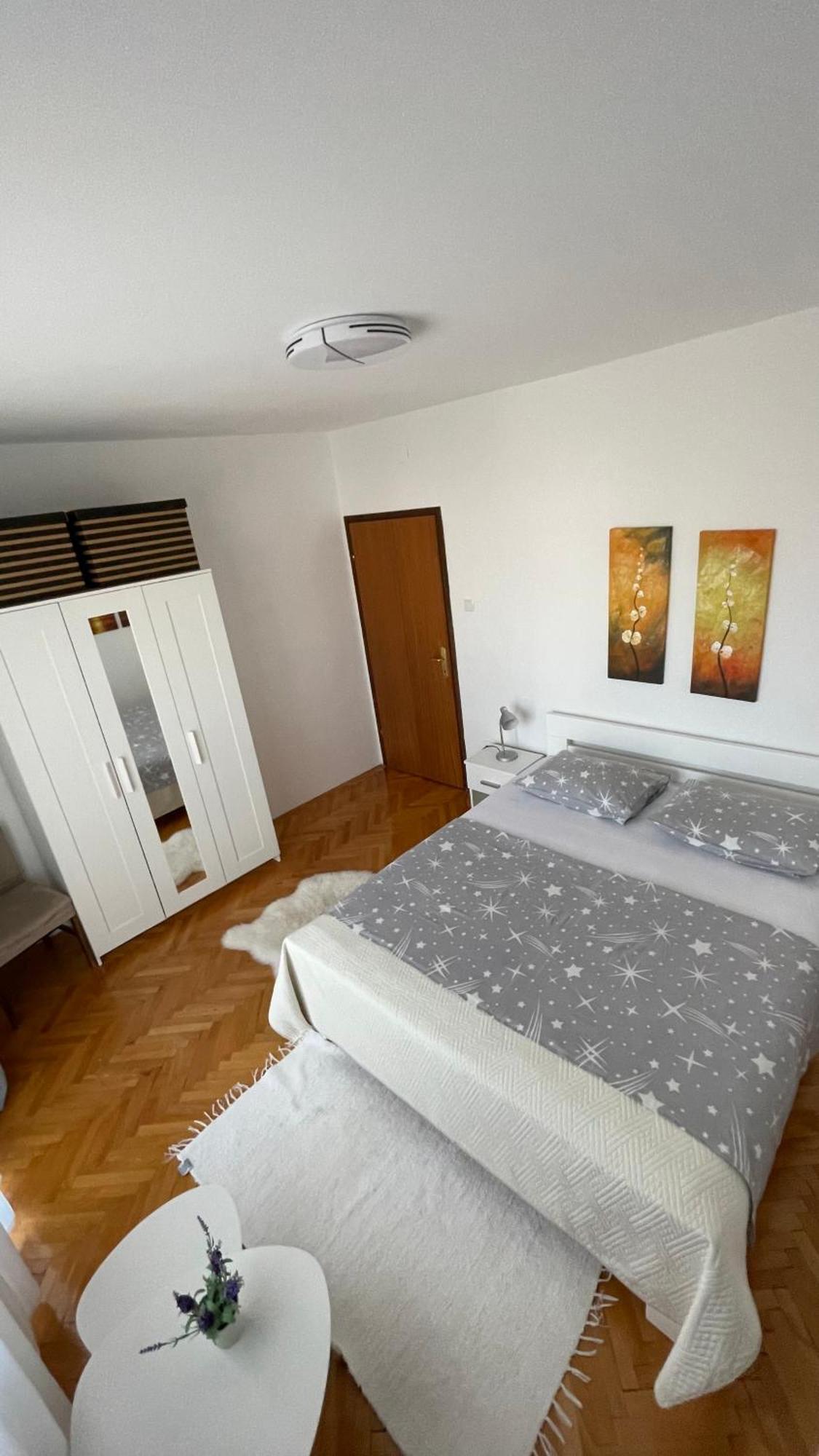 Mag Apartmani Jezera Exterior photo